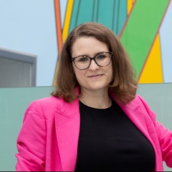 Dr Sarah Birkhoelzer